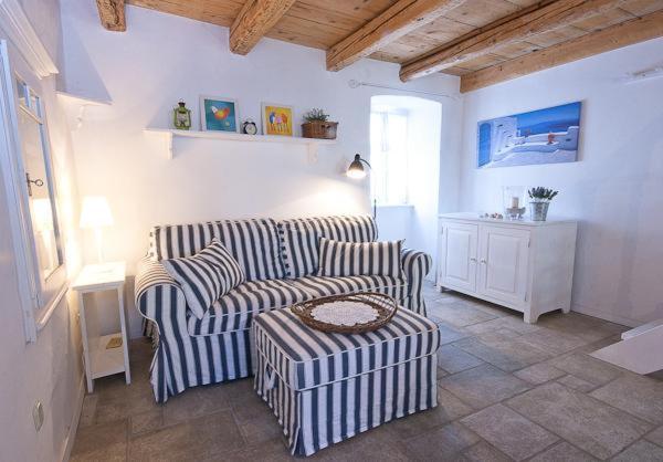 Maja Stone House Villa Kornić Buitenkant foto