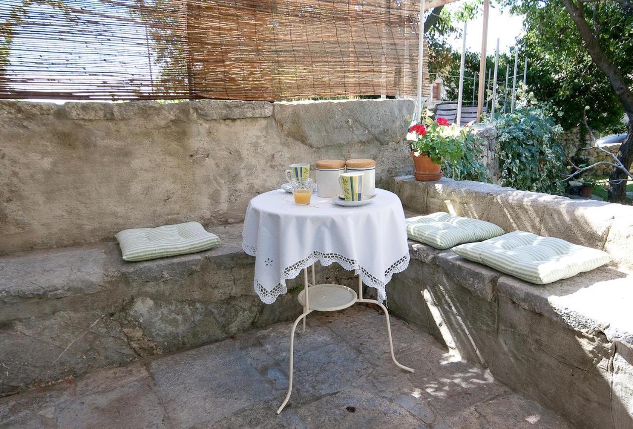 Maja Stone House Villa Kornić Buitenkant foto